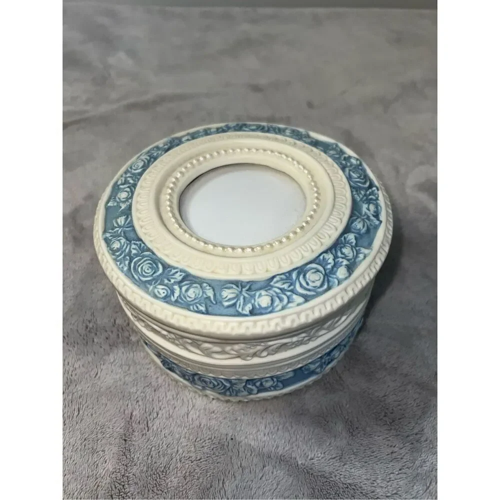 Romantic Shabby Chic PORCELINE Floral Jewelry Box Picture Box